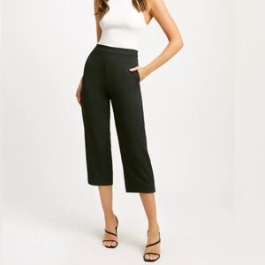 KOOKAI Pants Cropped Size 40 (size 8) Black‎